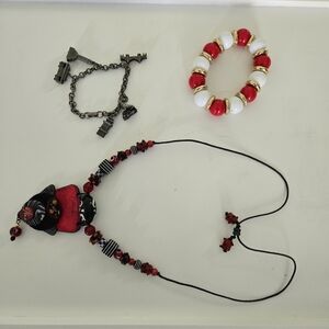 Red and Black Beaded Necklace Set